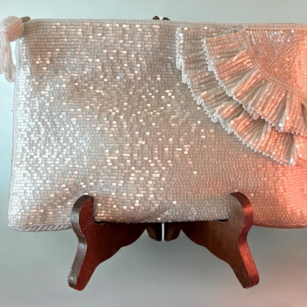 Pearlescent Creamy White Seed Beaded Clutch